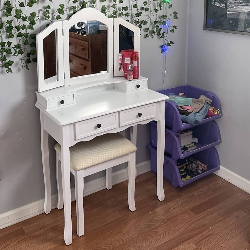 Wooden Vanity: image 4
